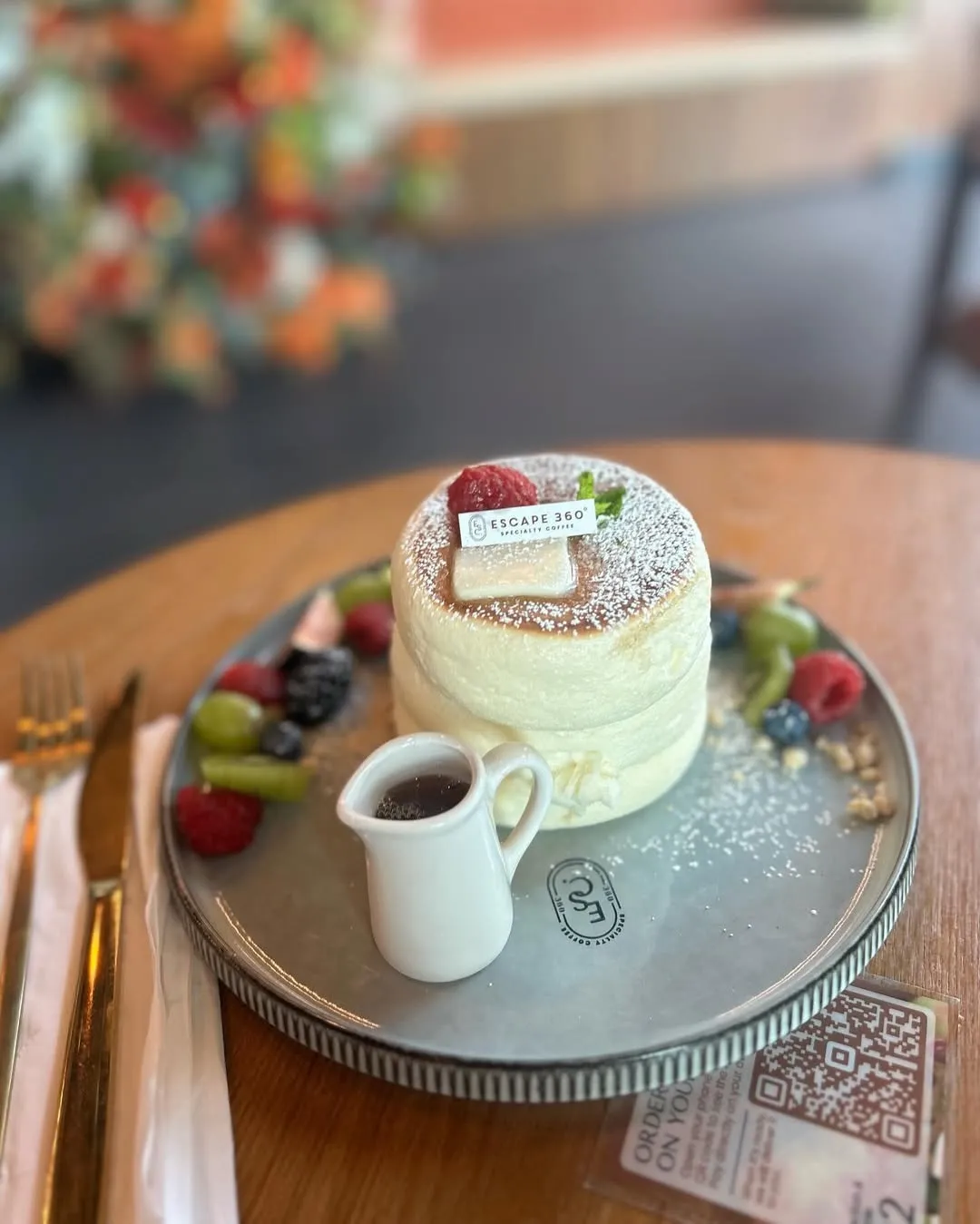 Escape 360 Cafe